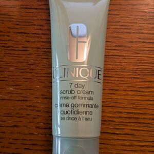 Clinique Green Cleanser & Exfoliant for Radiant Skin